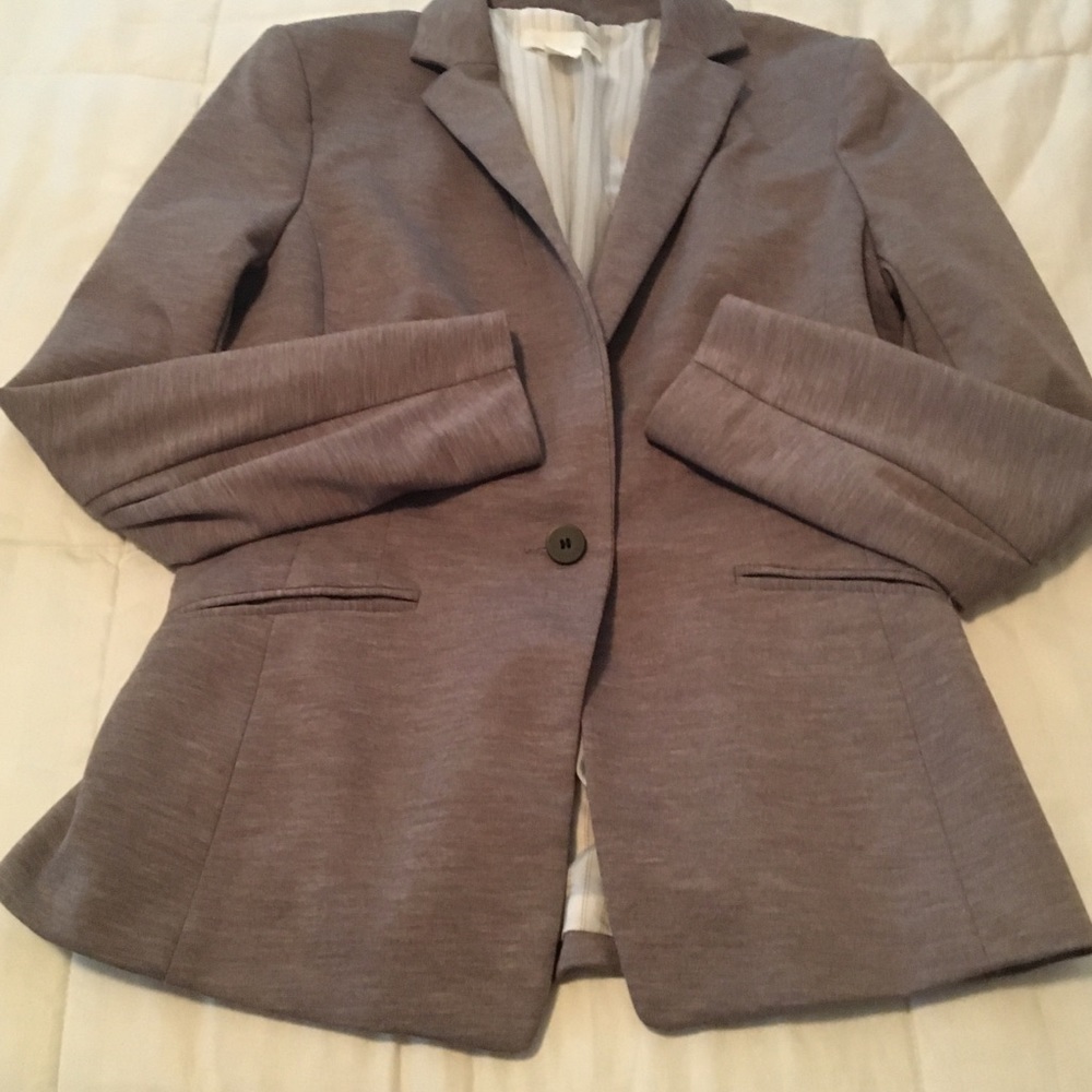 Blazer - Picture 3 of 4